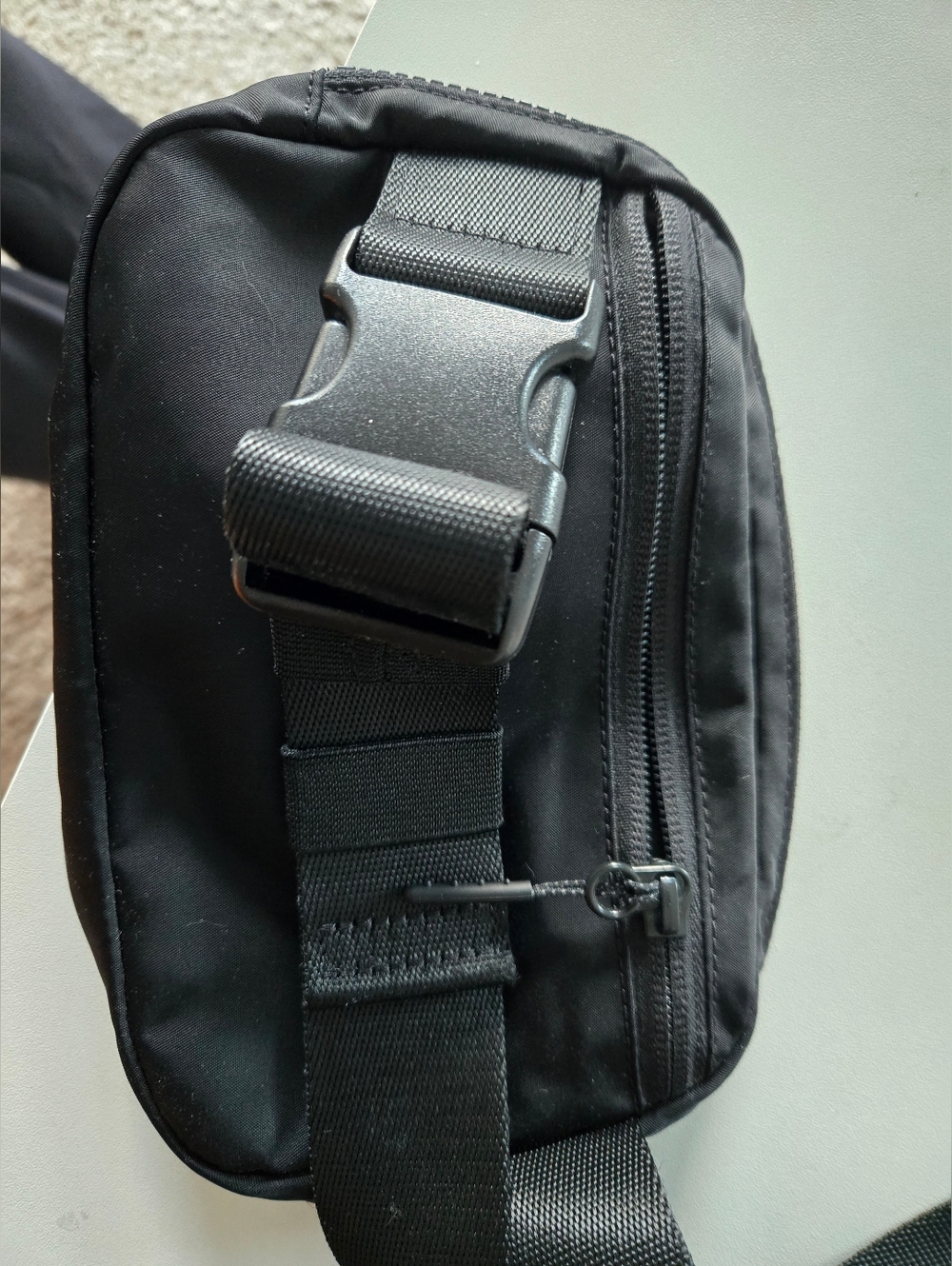 Lululemon Athletica Women's Black Belt Bag - Picture 11 of 14